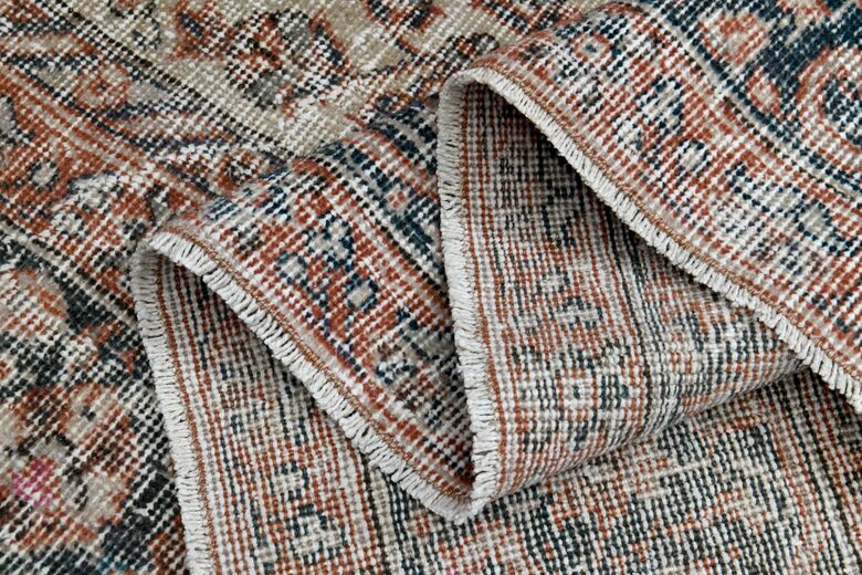 Medallion Handwoven Antique Anatolian Rug