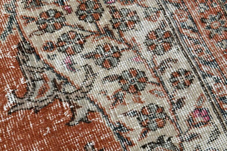 Medallion Handwoven Antique Anatolian Rug