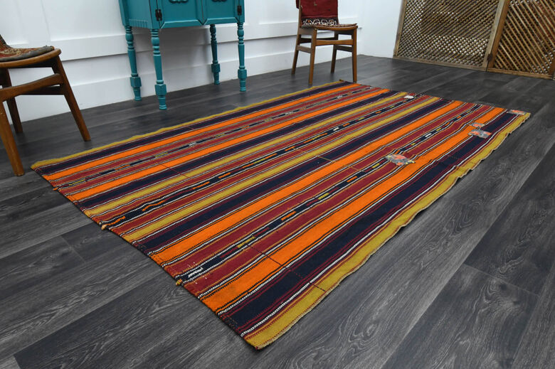 5' x 8' Handmade Vintage Area Rug