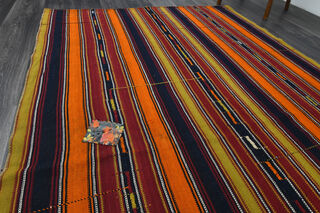 5' x 8' Handmade Vintage Area Rug - Thumbnail