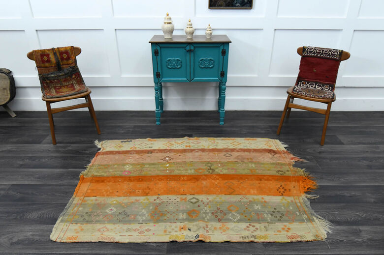 Traditional Kilim - Handmade Vintage Rug