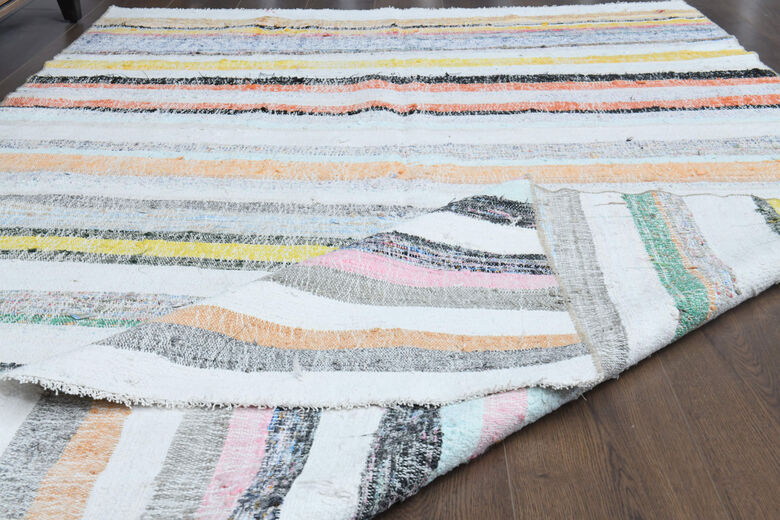 Flatweave Carpet - Handmade Vintage Area Rug