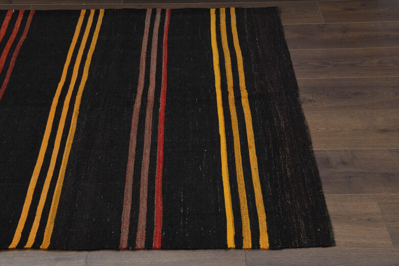 Black Carpet - Handmade Vintage Area Rug
