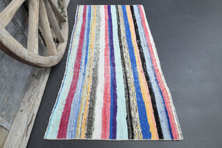 Handmade Vintage Accent Throw Rug - Thumbnail