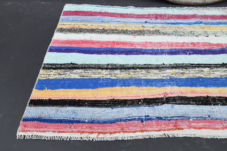 Handmade Vintage Accent Throw Rug