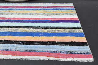 Handmade Vintage Accent Throw Rug - Thumbnail