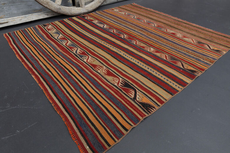 Handmade Vintage Kilim Rug