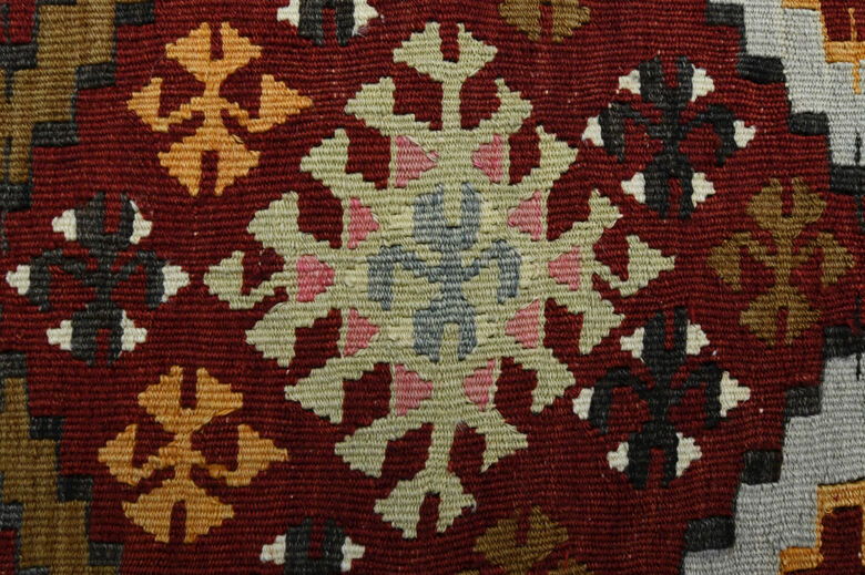 Special Vintage Accent Rug