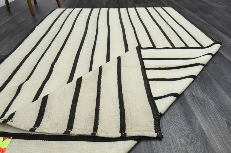 Handmade Vintage Area Rug