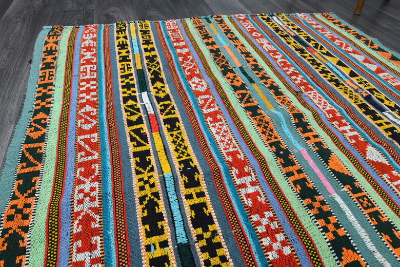 Vintage Ikat Design Rug