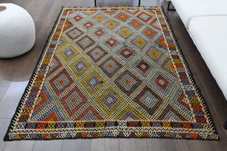 Handmade Vintage Area Rug - Thumbnail