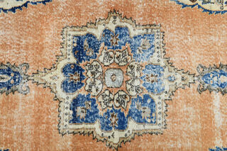 %100 Wool Oriental Rug - Thumbnail