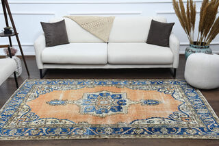 %100 Wool Oriental Rug - Thumbnail