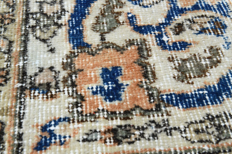 %100 Wool Oriental Anatolian Rug