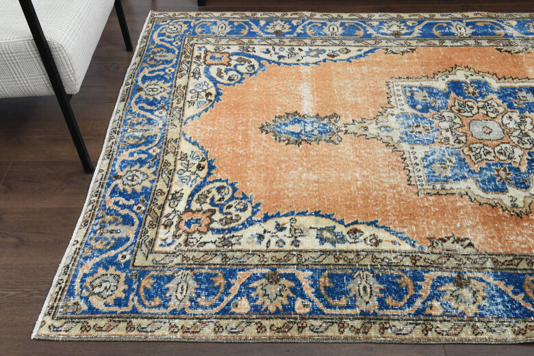 %100 Wool Oriental Anatolian Rug