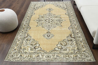 Handmade Vintage Area Anatolian Rug - Thumbnail