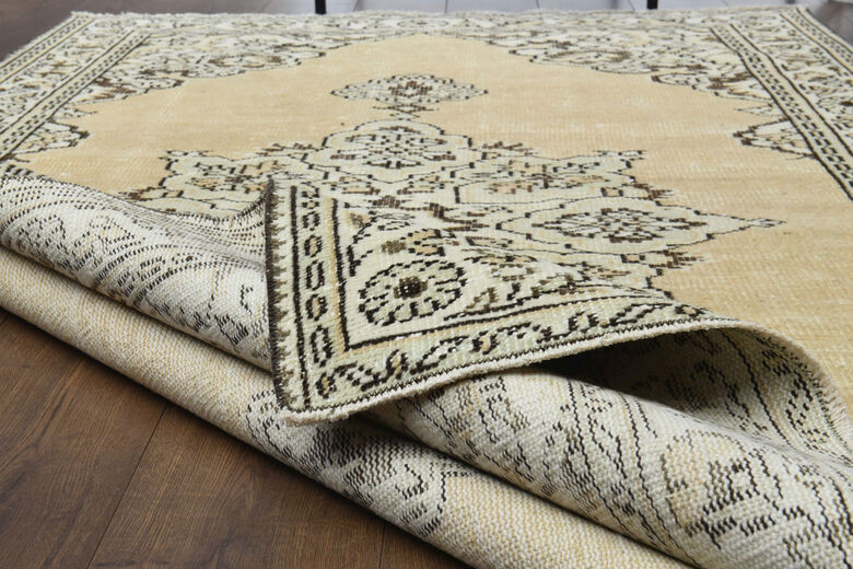 Handmade Vintage Area Anatolian Rug