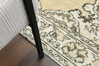 Handmade Vintage Area Anatolian Rug - Thumbnail