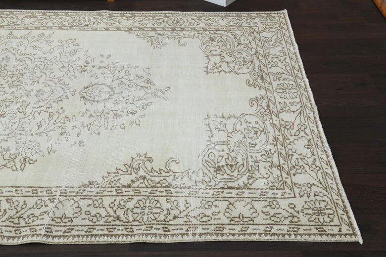 Handmade Vintage Area Rug