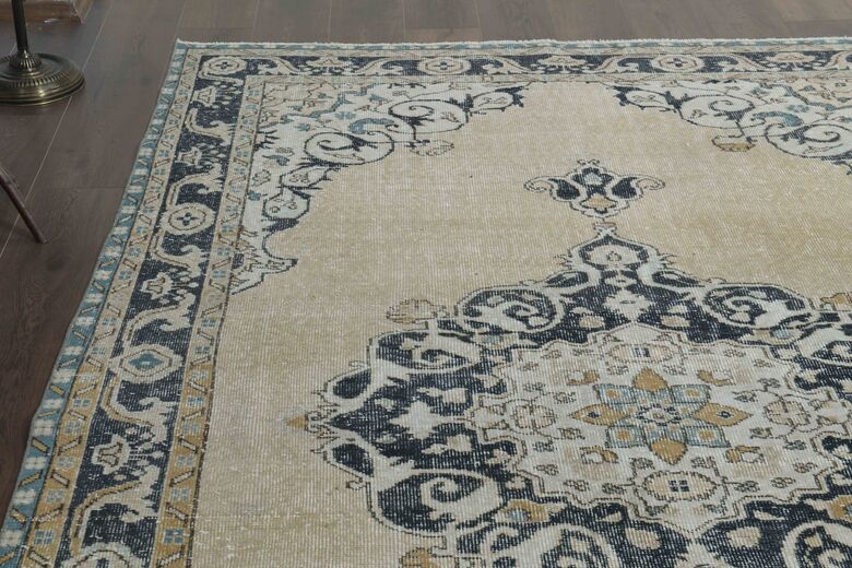 Medallion Vintage Area Oushak Rug