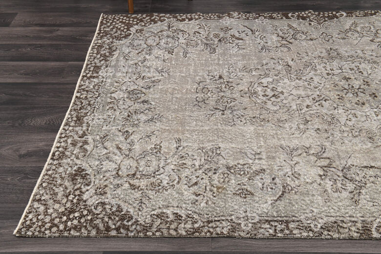 Handmade Vintage Area Rug