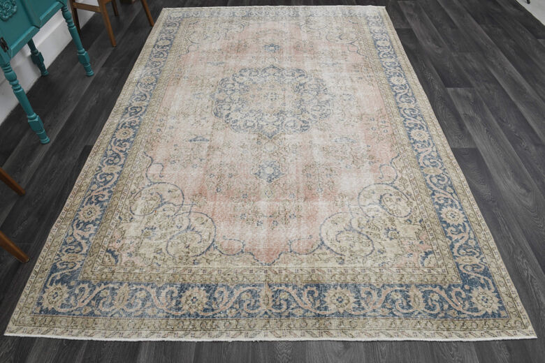 Handmade Vintage Oriental Area Rug