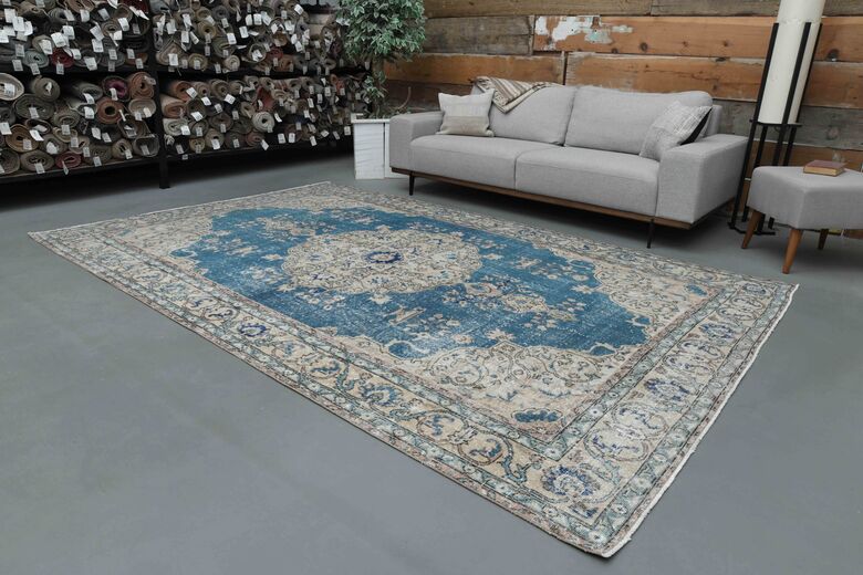 Handmade Vintage Area Oushak Rug