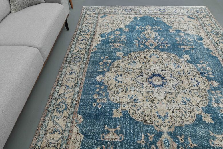 Handmade Vintage Area Oushak Rug