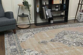 Vintage Turkish Anatolian Rug - Thumbnail