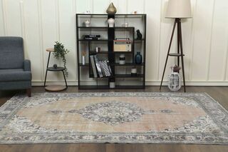 Vintage Turkish Anatolian Rug - Thumbnail