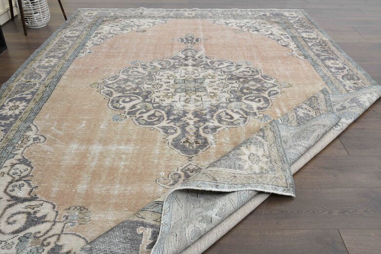 Vintage Turkish Anatolian Rug