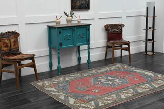 1980's Milas Turkish Wool Rug - Thumbnail