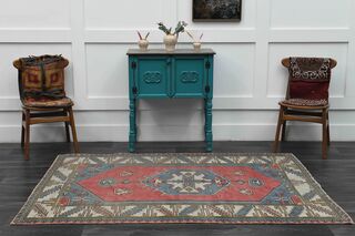 1980's Milas Turkish Wool Rug - Thumbnail