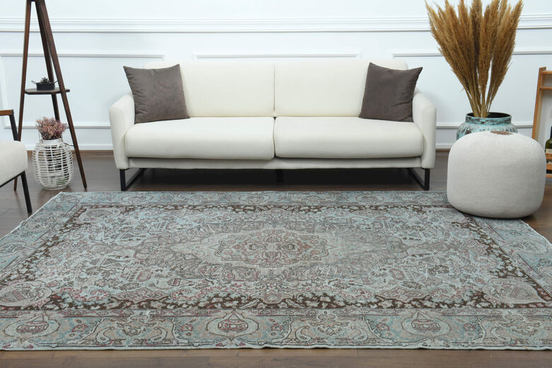 Oriental Vintage Oushak Rug