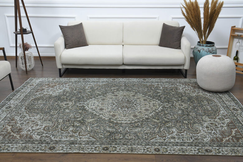 Handmade Oriental Area Rug