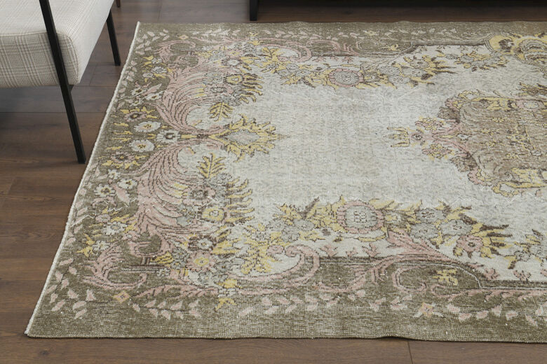 Handmade Vintage Area Anatolian Rug