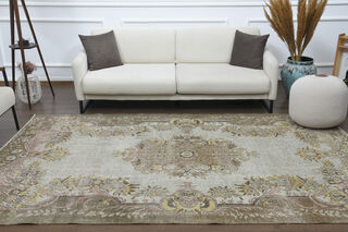 Handmade Vintage Area Anatolian Rug - Thumbnail