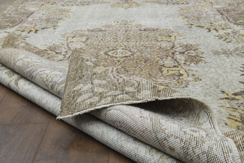 Handmade Vintage Area Anatolian Rug