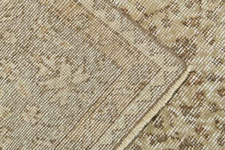 Neutral Vintage Floral Hereke Rug