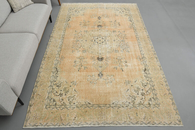 Handmade Vintage Oriental Area Anatolian Rug