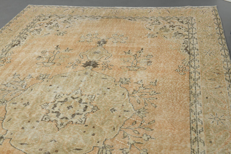 Handmade Vintage Oriental Area Anatolian Rug