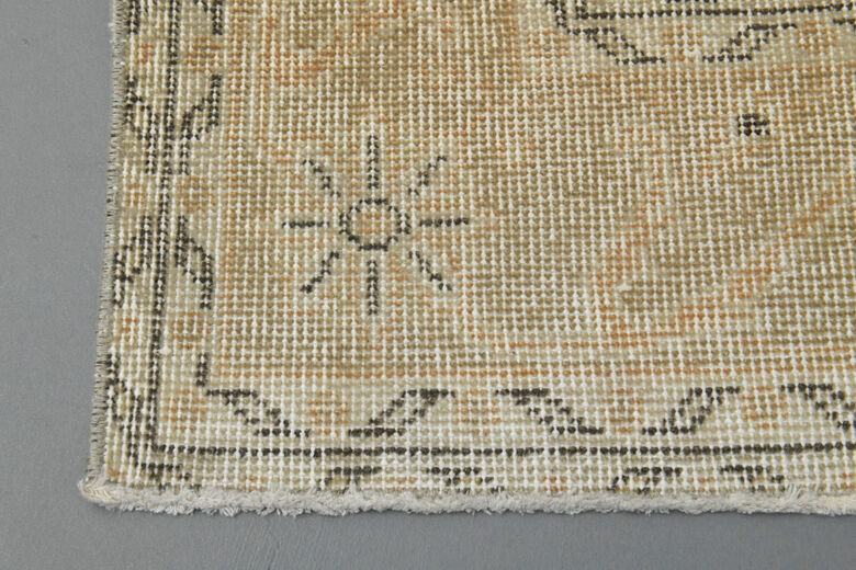 Handmade Vintage Oriental Area Anatolian Rug