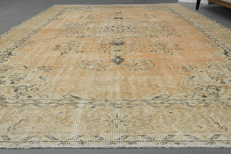 Handmade Vintage Oriental Area Anatolian Rug