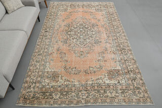 Handmade Vintage Area Anatolian Rug - Thumbnail