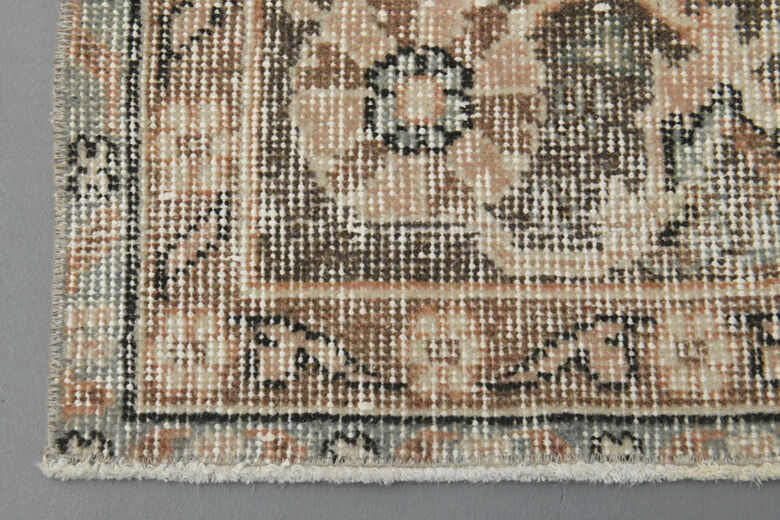 Handmade Vintage Area Anatolian Rug