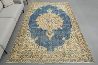 Handmade Vintage Oriental Area Rug - Thumbnail