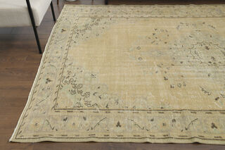 Handmade Vintage Area Anatolian Rug - Thumbnail