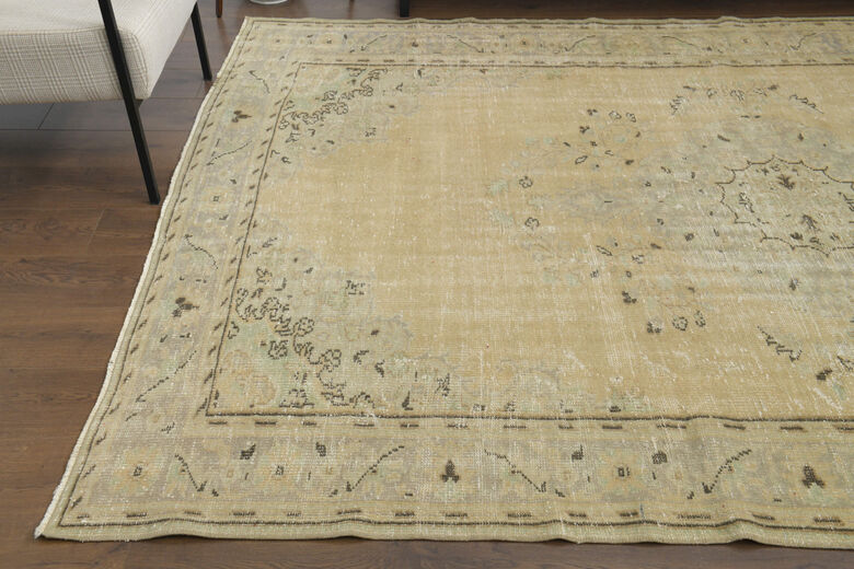Handmade Vintage Area Anatolian Rug