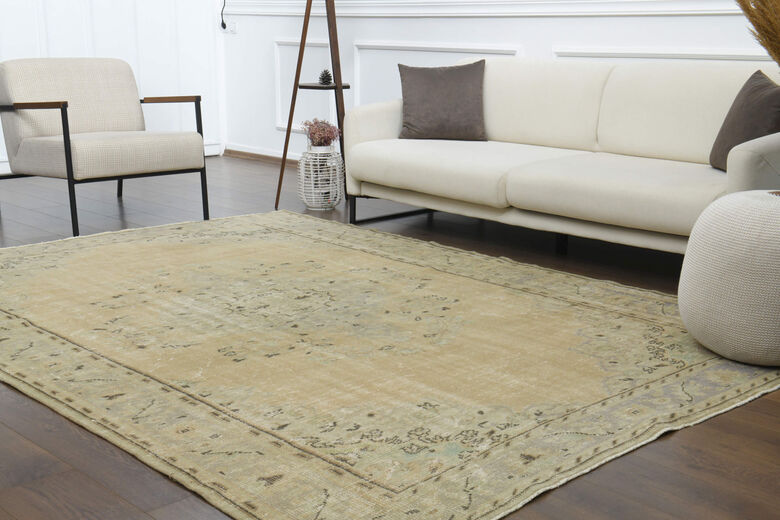 Handmade Vintage Area Anatolian Rug