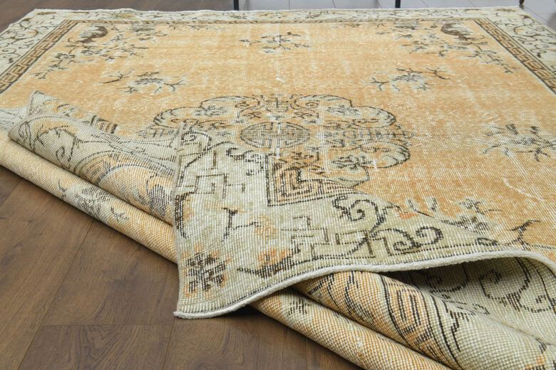 Handmade Vintage Area Anatolian Rug
